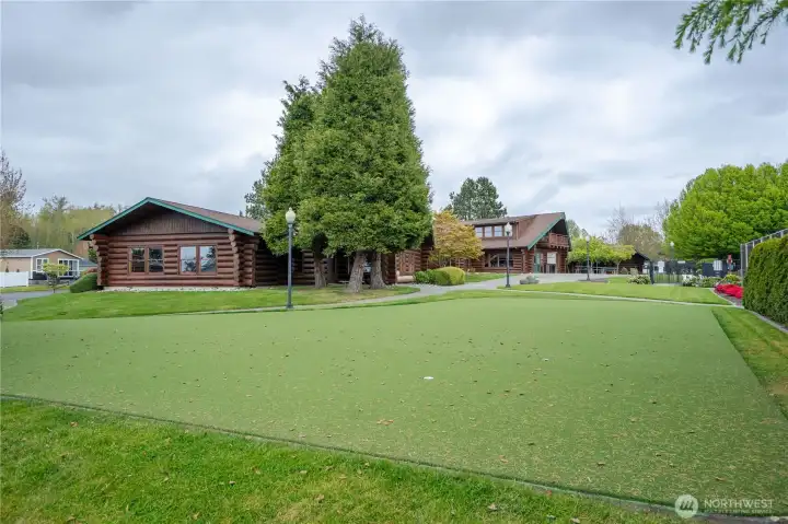 Beautiful well maintained grounds and putting green.