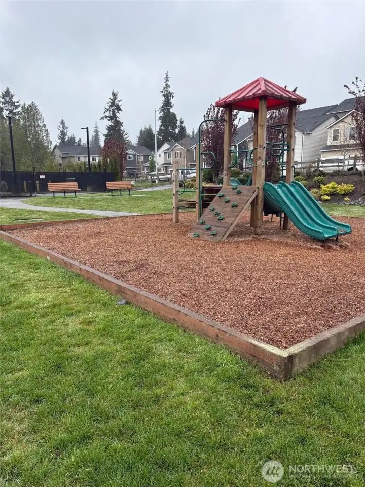 Mountain Crest Community Park and play area.