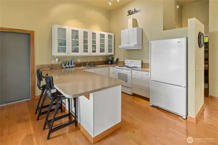 A comfortable and efficient kitchen that blends convenience with everyday living.