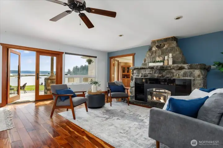 Home enjoys indoor/outdoor living