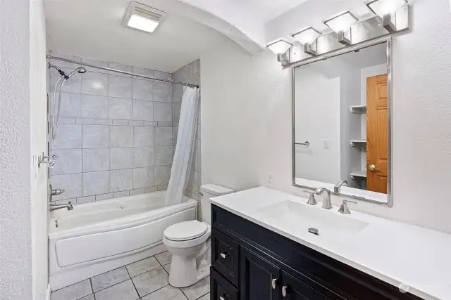 Shared Full Bathroom