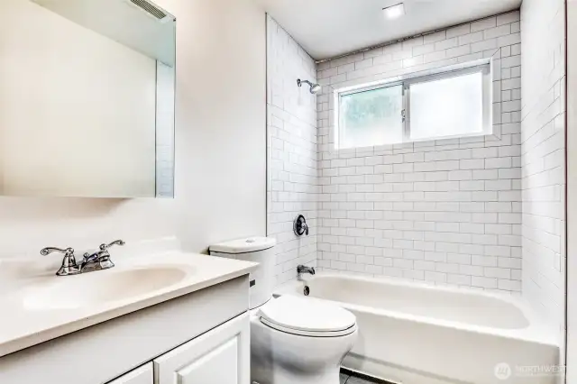 Unit 4 Bathroom