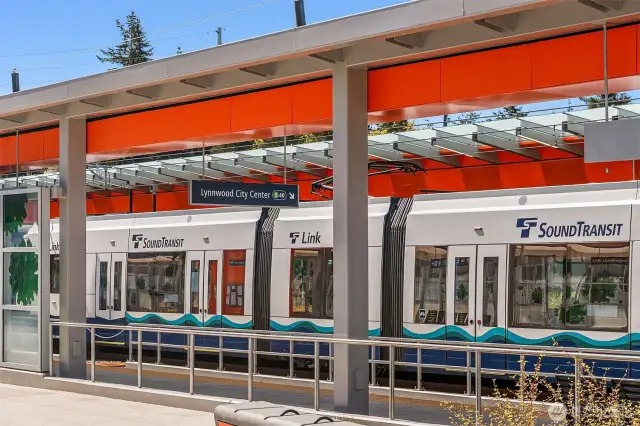 Light Rail North Station 185th St
