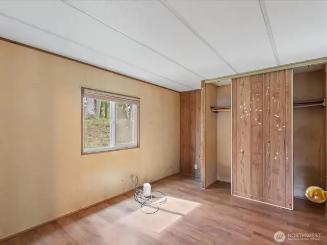 2nd Bedroom.