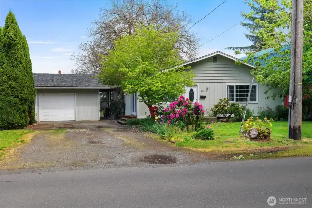 Welcome home to this 1979 rambler with 3 bed 1/5 bath.