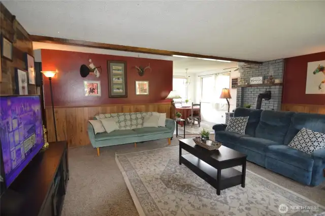 Livingroom...
