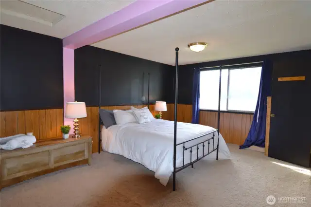 Huge main bedroom...