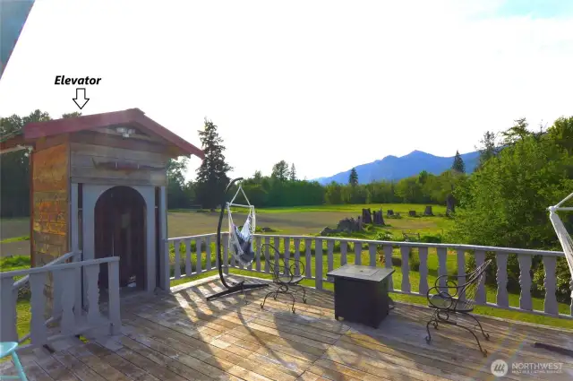NOTICE the convenient elevator on the left side...come and try it!