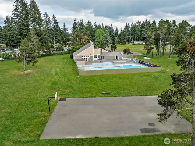 Lots of room to pick up a game of basketball, croquet or soccer at the community center.