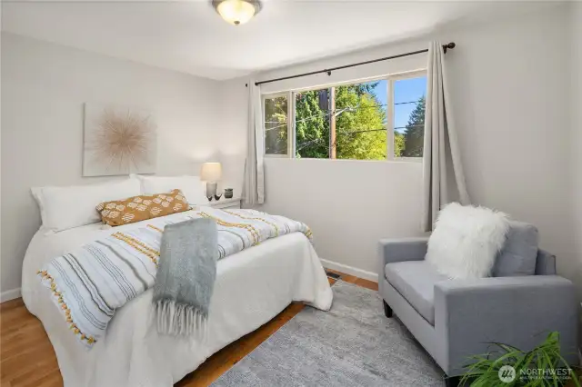 2nd bedroom