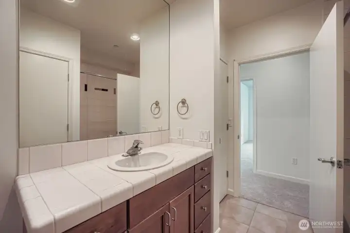 Full second bath—ideal for guests or roommates.