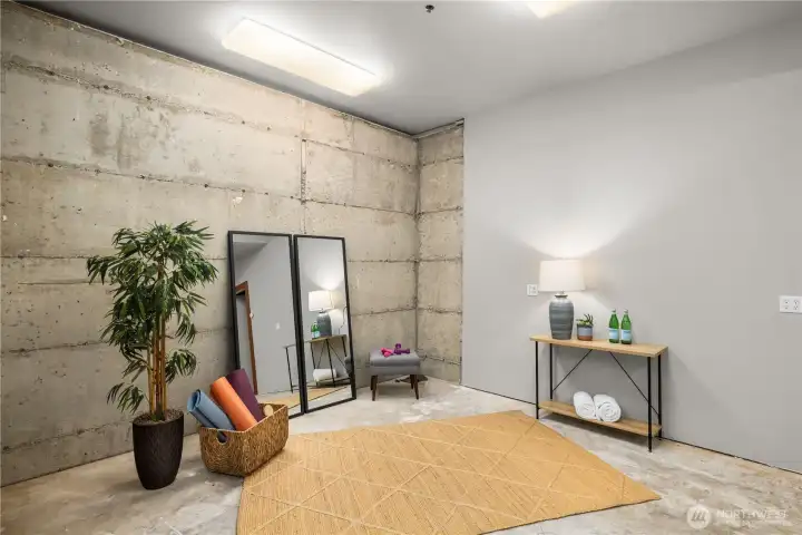 Over 600 square feet of flexible, heated bonus space ready to be transformed—ideal for a private gym, wellness studio, creative workspace, or additional storage.