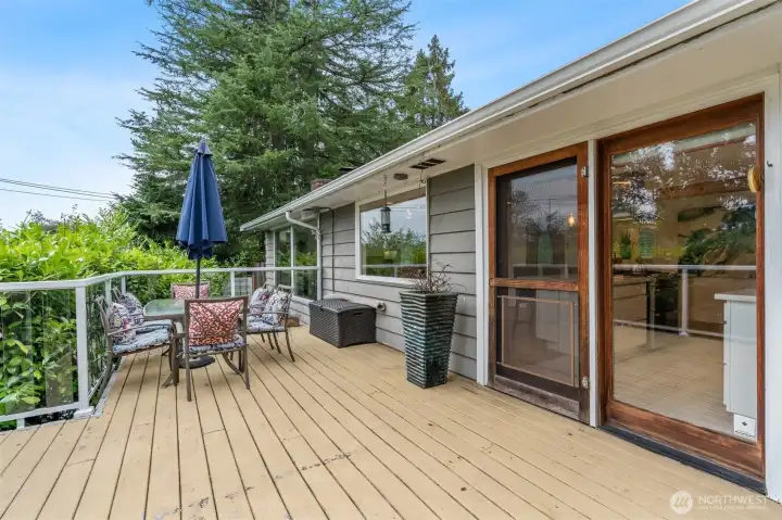 Outdoor space oriented toward southeast-facing views