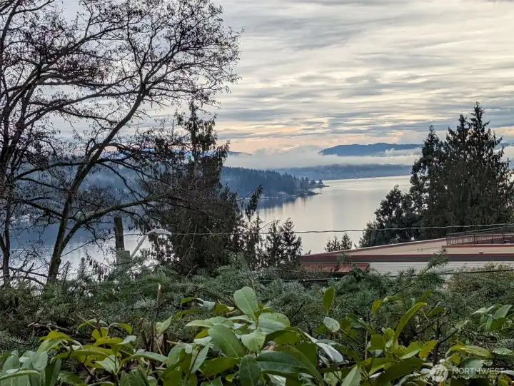 Southeast facing deck with Lake Washington views