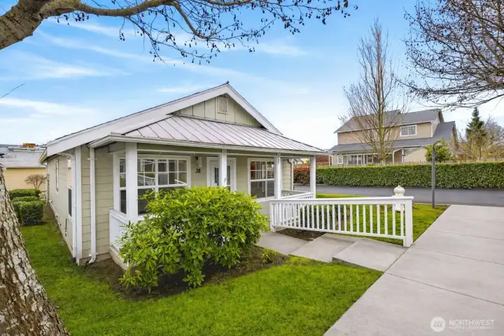 End cottage offers more elbow room and privacy.