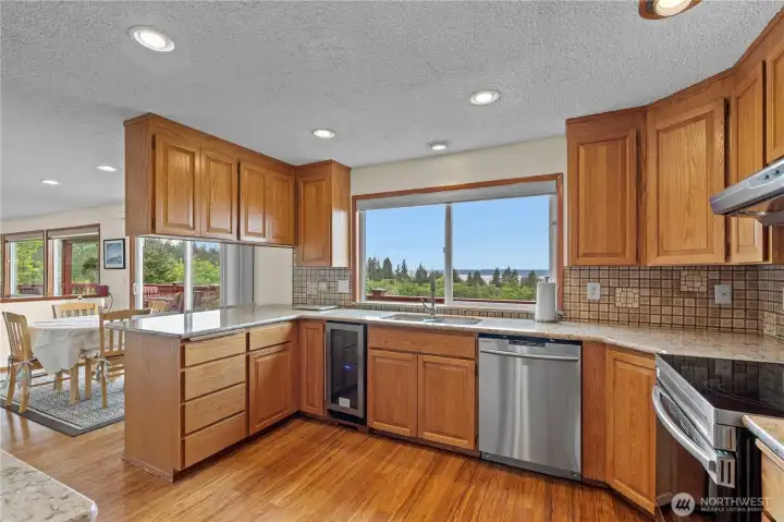 Kitchen is so functional and well laid out