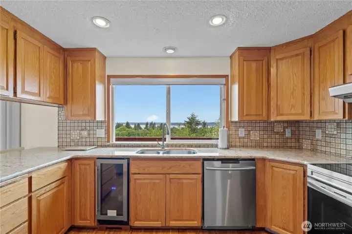 Doing dishes with a view just seems less of a task