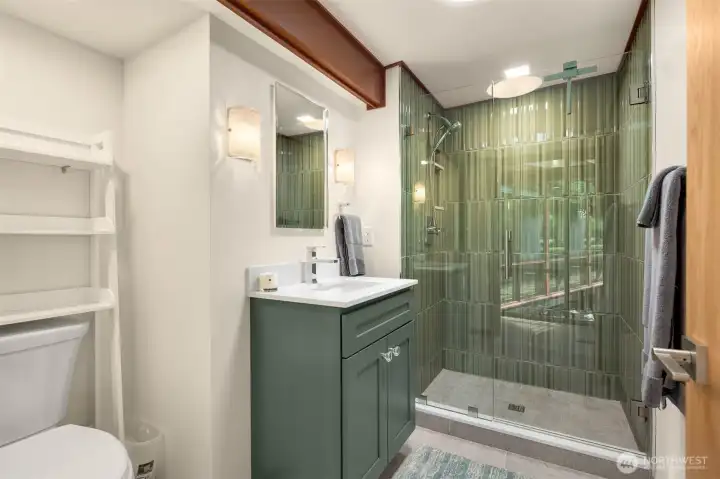 All new 3/4 bath off the hallway. All new 3/4 bath off the hallway.