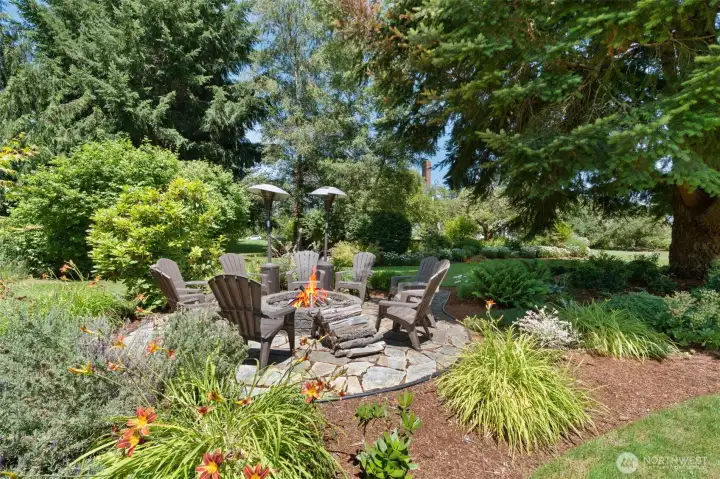 Secret firepit Secret firepit