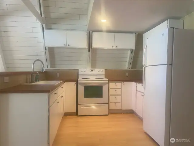 Spacious Kitchen