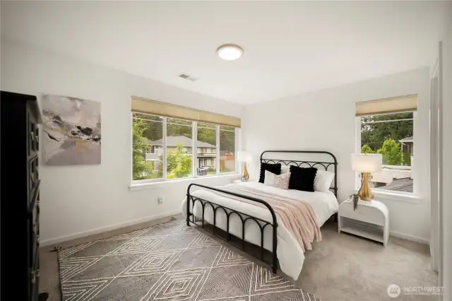 Additional bedroom with en/suite bath