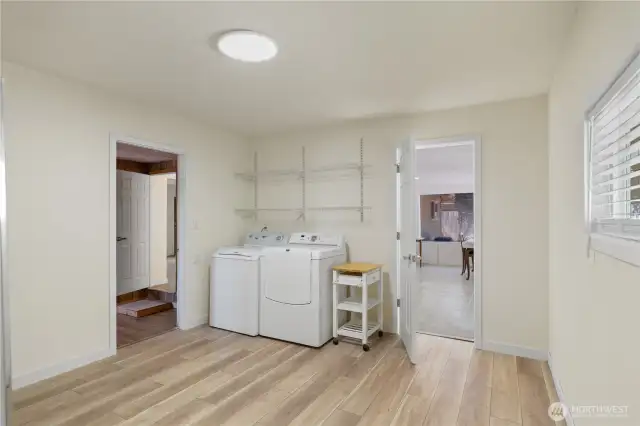 Extra huge Laundry room