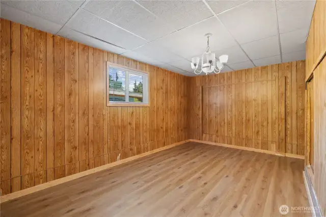 Extra finished room