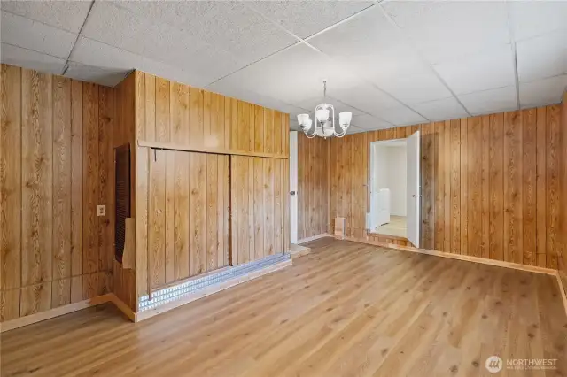 Extra finished room