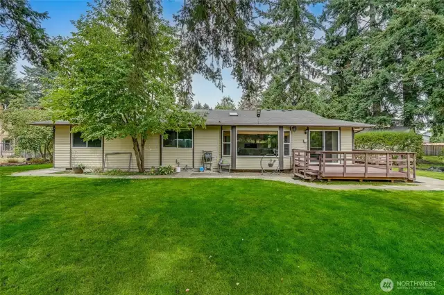 Direct look upon the back side of your very well maintained home.