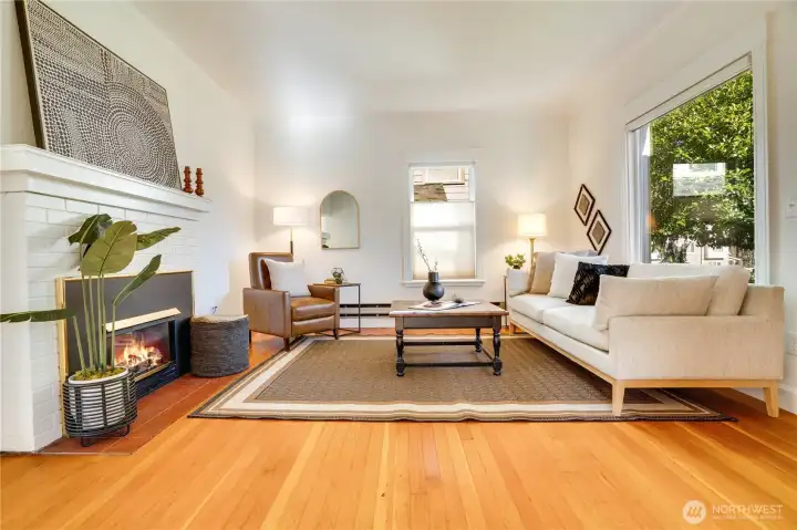 Fireplace with remote, recently services and cleaned.