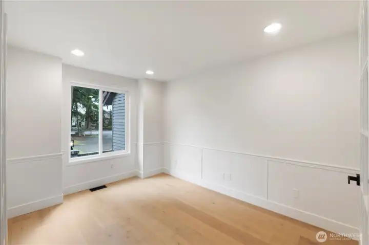 Minutes to Lake Sawyer Park/Boat Launch.