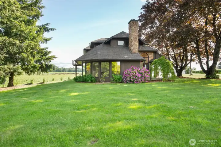 Lovely custom built home on mid-county 1.37 acres!