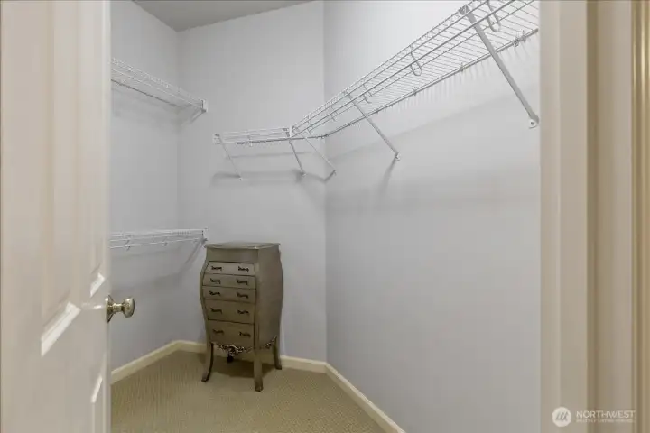 Walk-in closet