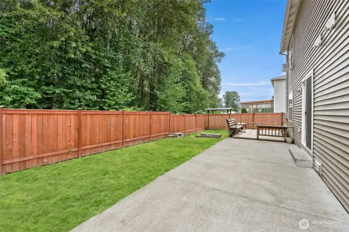 Spacious yard space, perfect for kiddos and pets