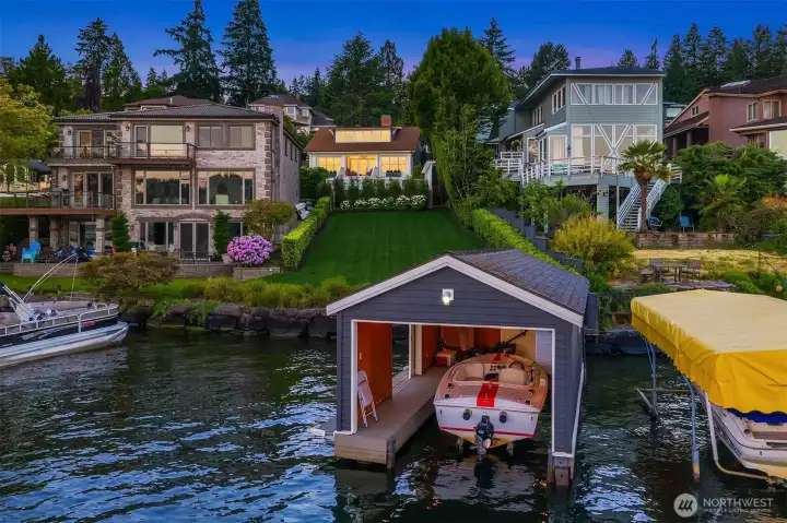 Rare boat house Rare boat house