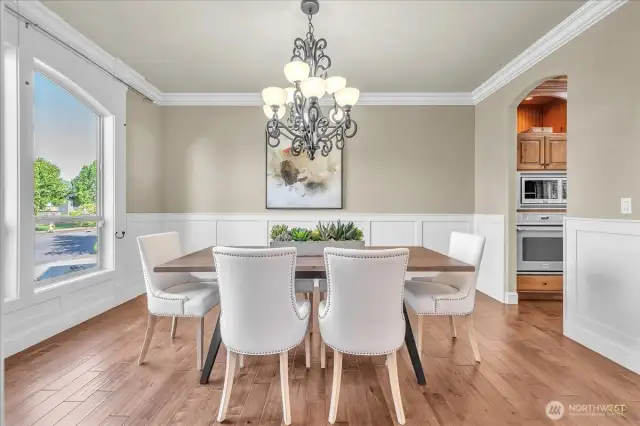 Formal Dining