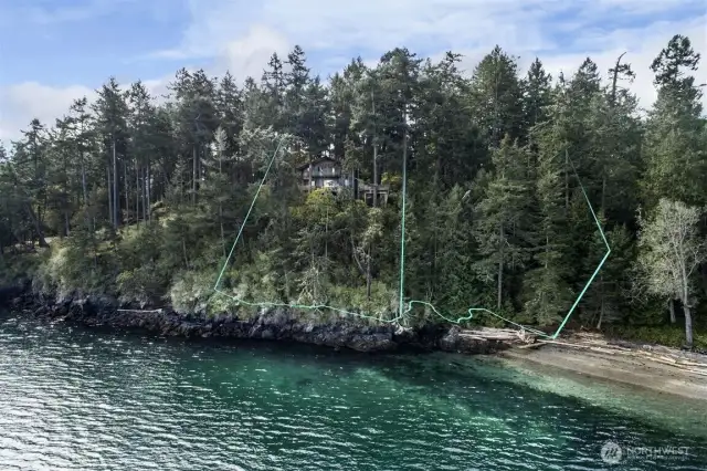 looking towards second lot with pocket beach and tidelands