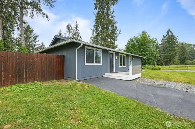 FRONTYARD - CORNER LOT