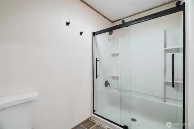 Primary bath 2