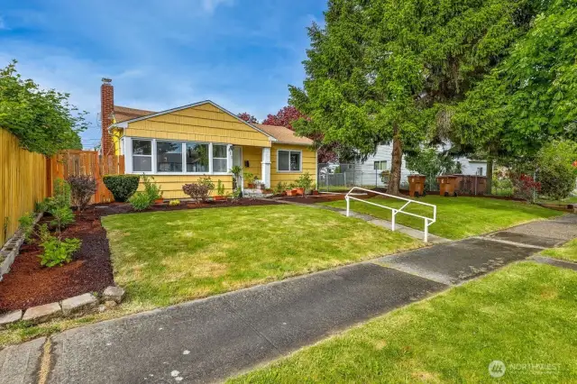C2 COMMERCIAL ZONED HOME