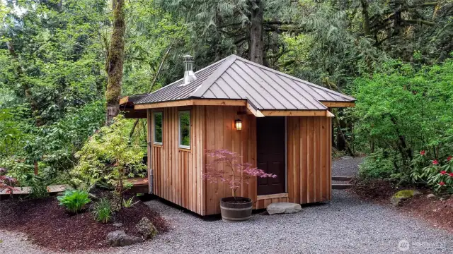 Spa Cabin by the Hot Tub