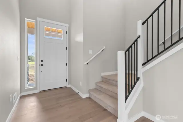 Photographs are for illustrative purposes only. Features, finishes, interior/exterior colors, landscaping and floorplan shown may vary from actual homes built.