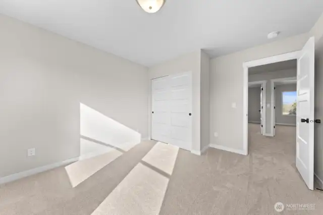 Photographs are for illustrative purposes only. Features, finishes, interior/exterior colors, landscaping and floorplan shown may vary from actual homes built.