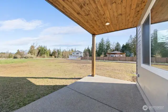 Photographs are for illustrative purposes only. Features, finishes, interior/exterior colors, landscaping and floorplan shown may vary from actual homes built.