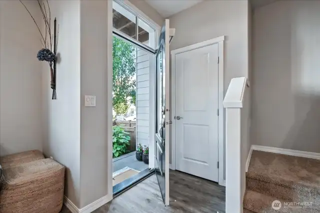 Entrance / Foyer