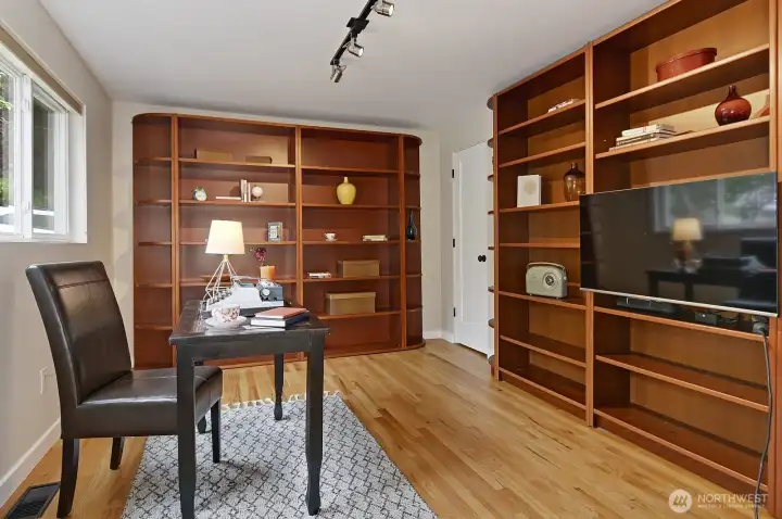 Fabulous Den on main