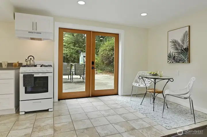 Lower Dining area