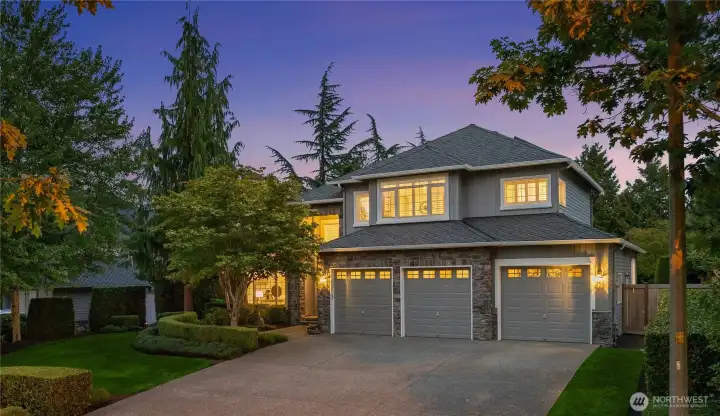 Designed for living, crafted for lasting beauty! Nestled in one of the most desirable cul-de-sacs in the sought-after Trossachs community, this immaculate home offers a rare combination of style, space, and luxury. Set on one of the largest and sunniest lots in the community, this 3,750-square-foot residence has been meticulously maintained and thoughtfully updated to suit today’s lifestyle.