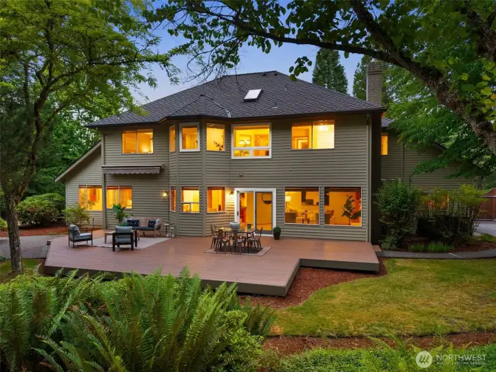 Fully matured landscaping is yours to enjoy for years to come.