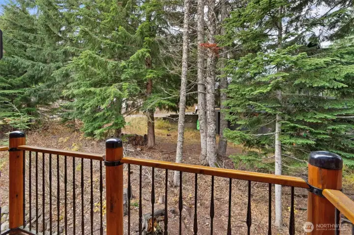 a Romeo & Juliet baloney from the primary bedroom, enjoy some peaceful morning coffee while you're prepping for your day